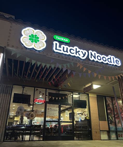 Lucky Noodle Visit .